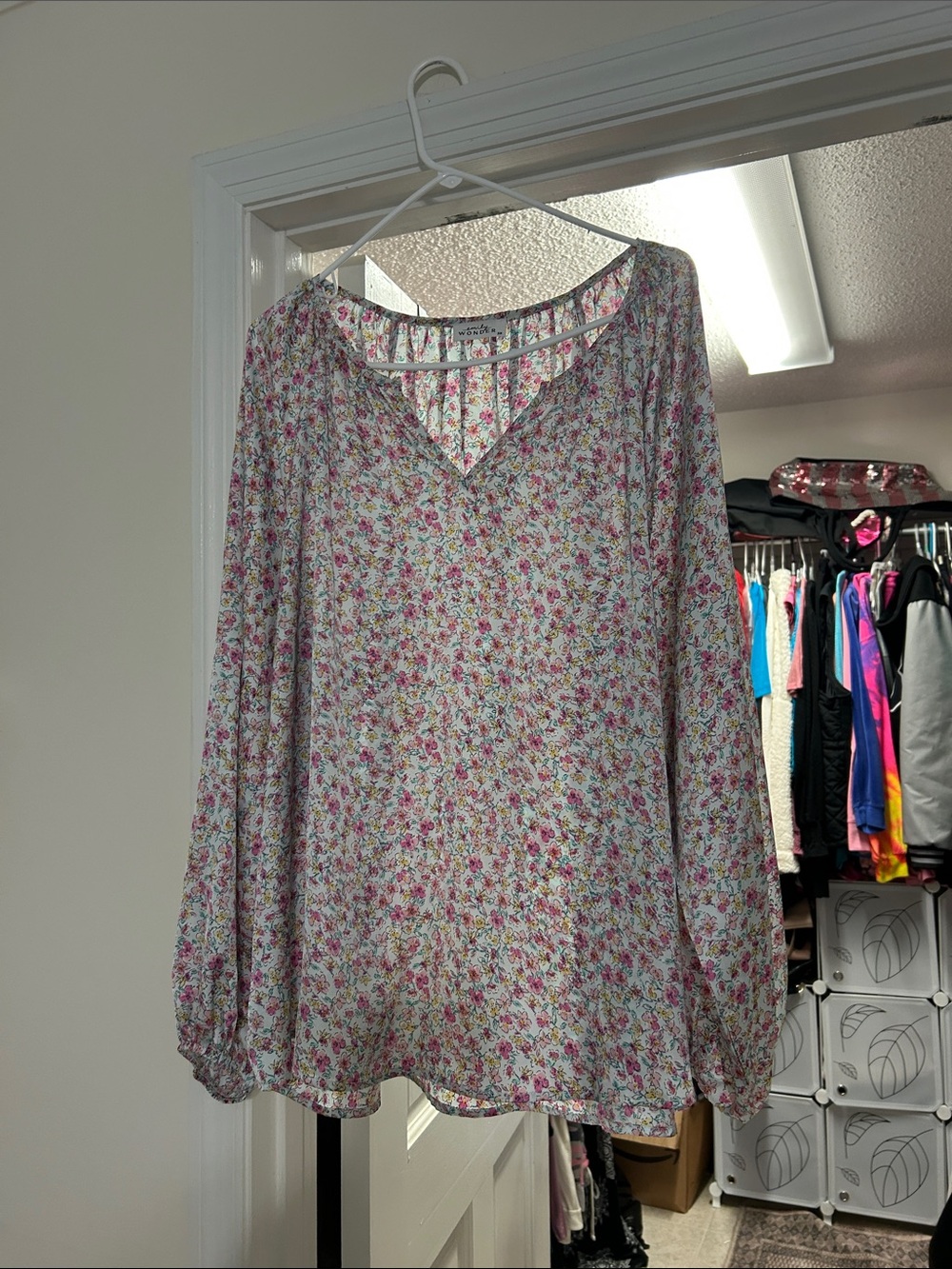 Floral V-Neck Long Sleeve Blouse - Pink — GENTLY USED!
